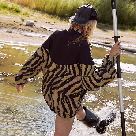 NEW Free People Walk The Line Pullover Jacket - Picture 3 of 16